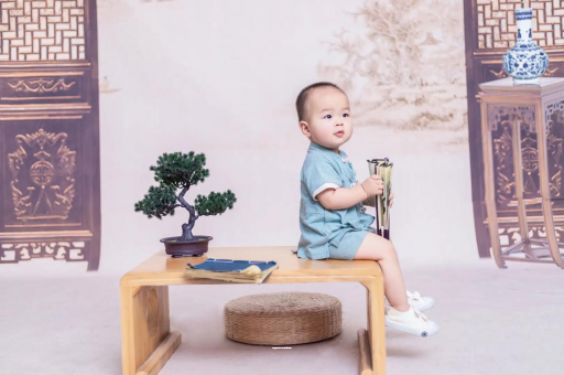 长沙宝宝边吃奶边挣扎烦躁 长沙宝宝边吃奶边挣扎烦躁